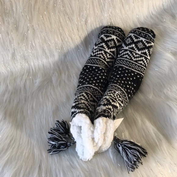 Xhilaration Slipper Socks - Picture 2 of 3